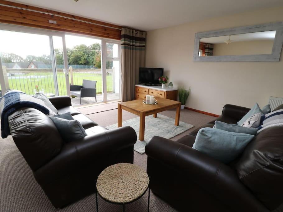 Cheerful Spacious 2 Bedroom St Anns 12 * Gunnislake
