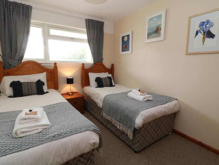 Cheerful Spacious 2 Bedroom St Anns 12 Holiday home *